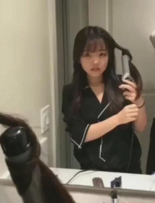 吃瓜美女爆料视频下载,揭秘吃瓜美女爆料视频幕后真相  第2张