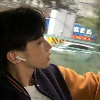娱乐吃瓜头像男真人,真人生吃瓜头像背后的男星故事  第3张