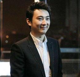 爆料大导演的人是谁呀视频,爆料大导演身份之谜，真相即将揭晓！  第2张